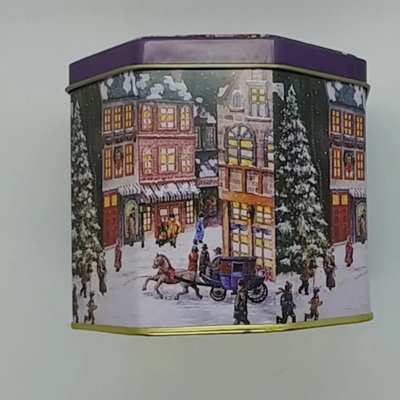 Two Christmas/Holiday Nesting Cookie  Tins, Metal - Picture 3 of 8